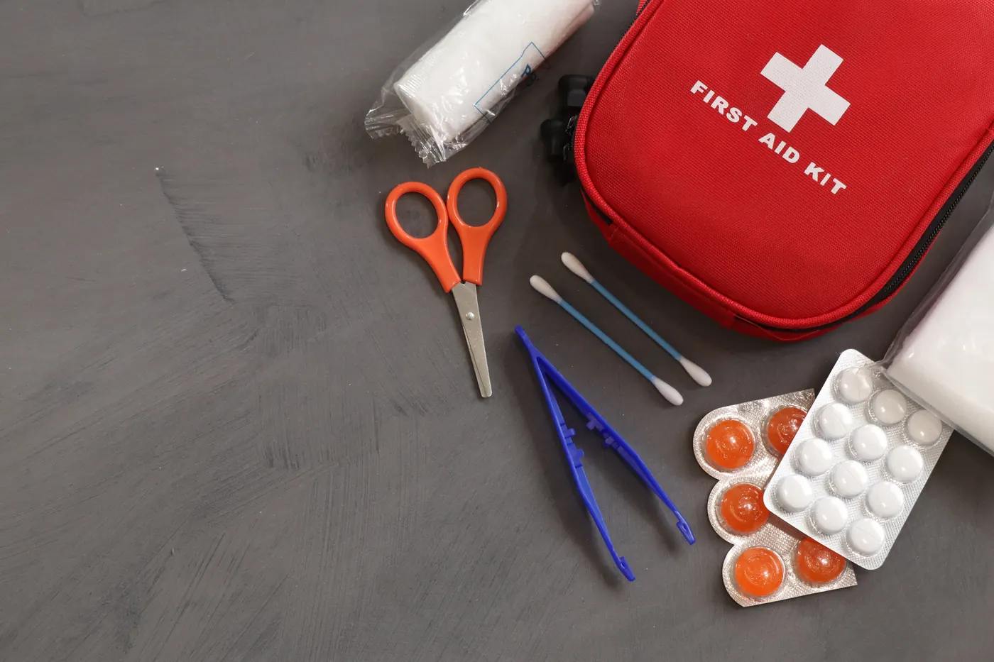 Contenu d’une trousse de premiers secours